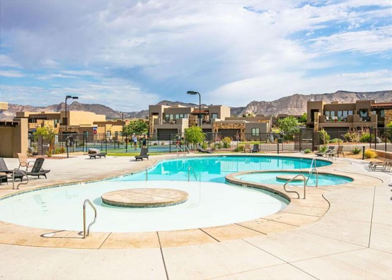 Lounging At The Ledges Apartment St. George Exterior photo